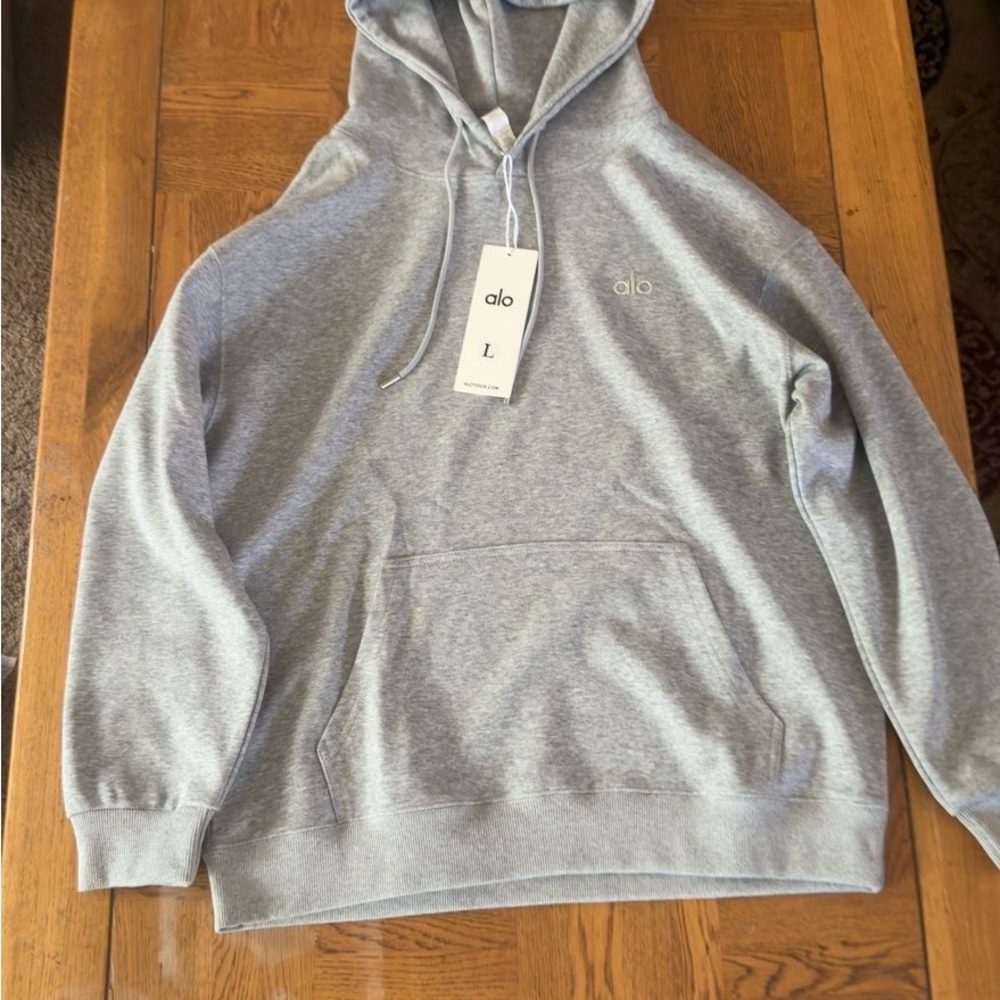ALO Yoga Light Gray Pullover